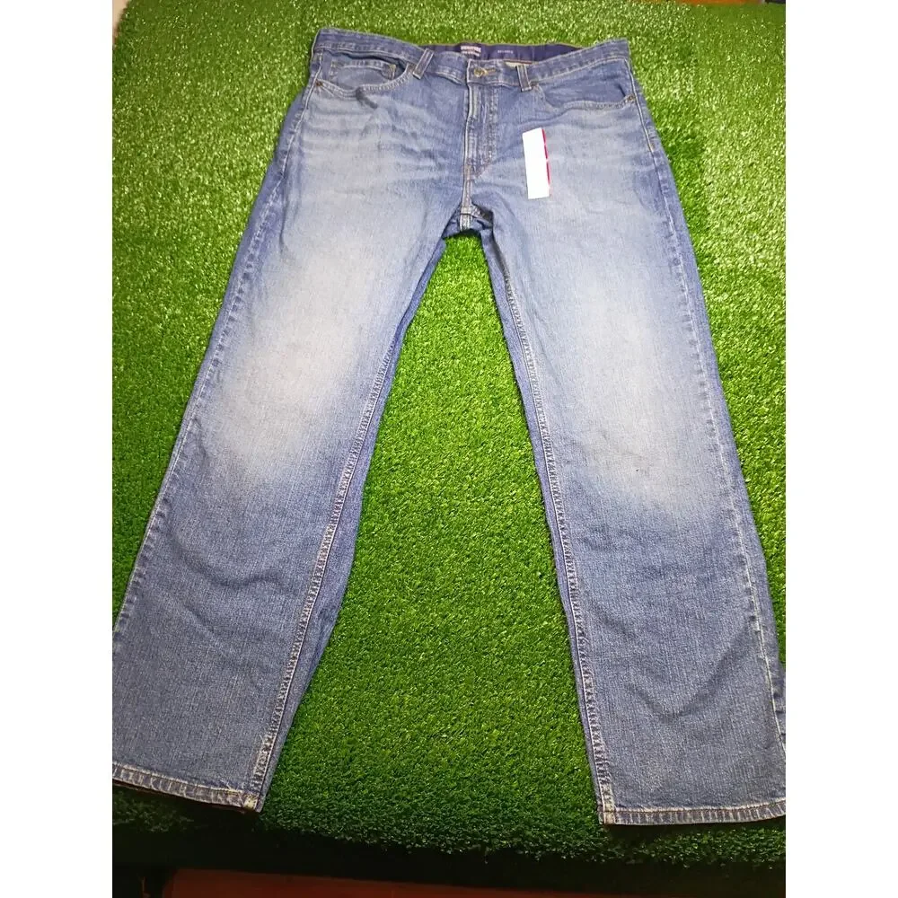 Brand New Levi's Men's W38 L32 Relaxed Fit Denim Jeans - Picture 1 of 7